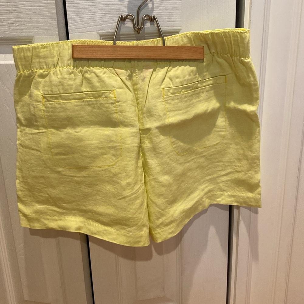 Lilly Pulitzer shorts - Picture 2 of 2